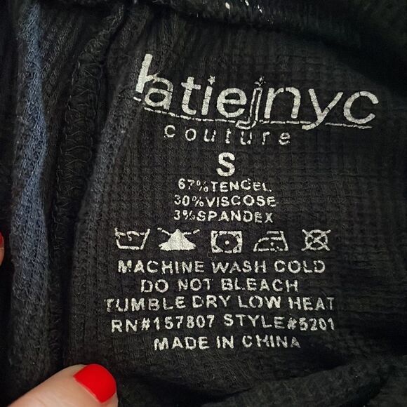 Katie J NYC Couture Girls Black with White Splatter Matching Top & Pants - Picture 5 of 8